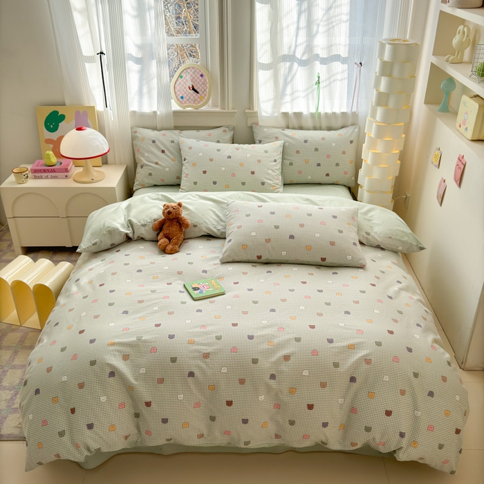 91家纺网 家纺一手货源 找家纺 清雅福 2025全棉13372小清新四件套和单被套早春系列第二批--四件套 熊豆豆·绿