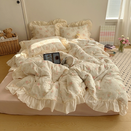 91家纺网 家纺一手货源 找家纺 （总）六巷胡同 2025新款韩系博主风花边款小碎花A类全棉双层纱四件套