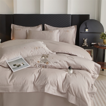 品乐家纺 2025新款60支长绒棉刺绣款AB版四件套-维尼系列 维尼 青云灰