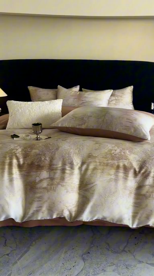 91家纺网 家纺一手货源 找家纺 立奥被业 2025新款60S数码印花四件套四件套 墨屿-咖