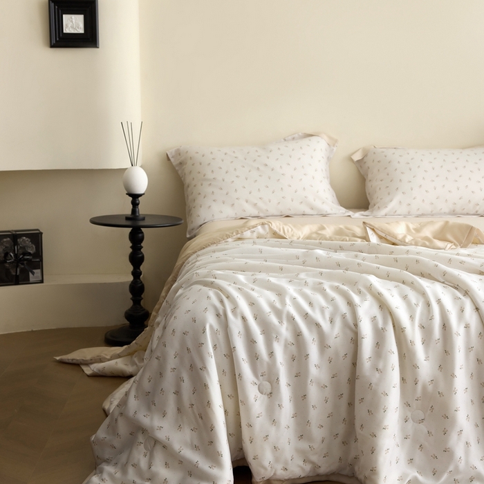 91家纺网 家纺一手货源 找家纺 黛舒家居 2025新款天丝印花夏被四件套 山影序曲