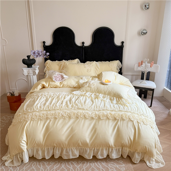 91家纺网 家纺一手货源 找家纺 富盛家纺 2025新款水洗亲肤棉盘花刺绣床裙款四件套公主风四件套甜蜜蜜系列 甜蜜蜜-黄