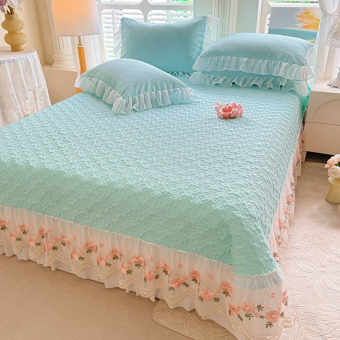 91家纺网 家纺一手货源 找家纺 大麦家纺 2025新款亲肤花边款床盖四件套  甜心小姐-梵星蓝