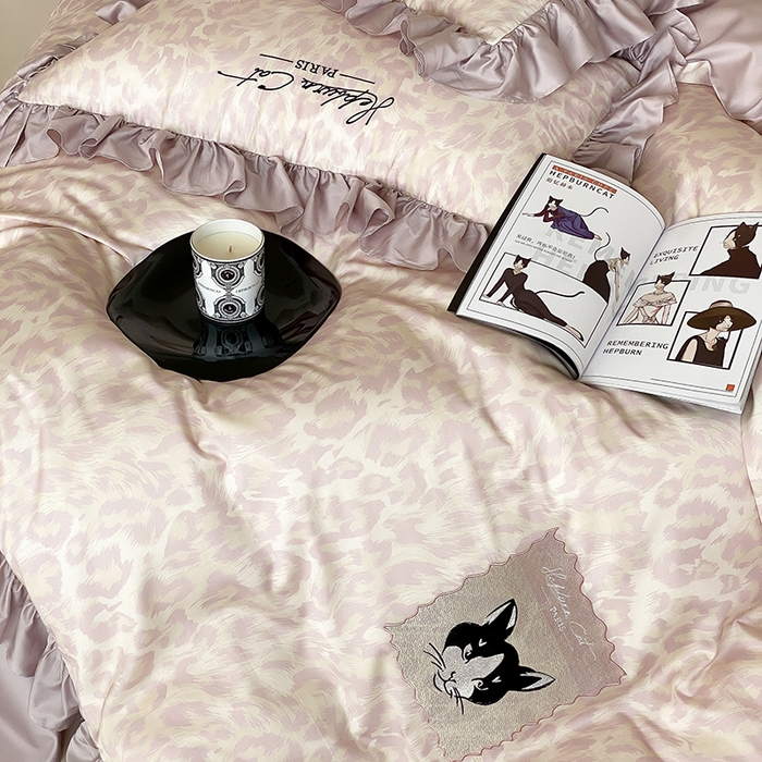 91家纺网 家纺一手货源 找家纺 （总）赫帛 2025新款赫本猫联名系列四件套-豹纹猫咪