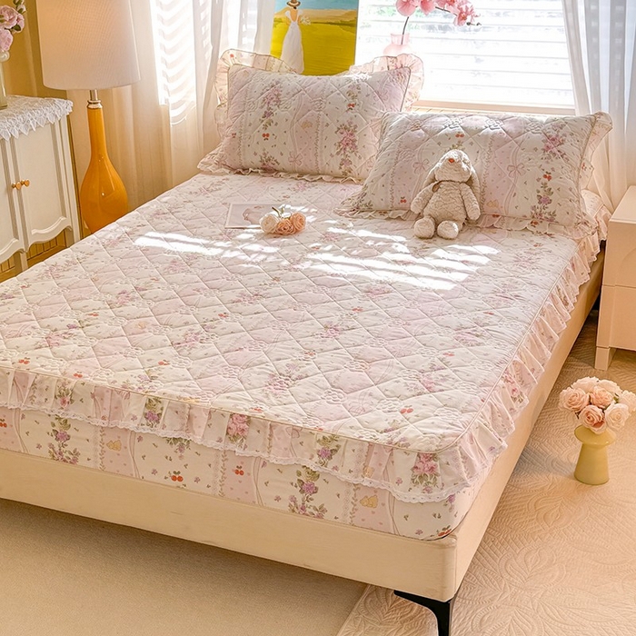 91家纺网 家纺一手货源 找家纺 美达家纺 2025新款全棉印花夹棉床笠 少女心结