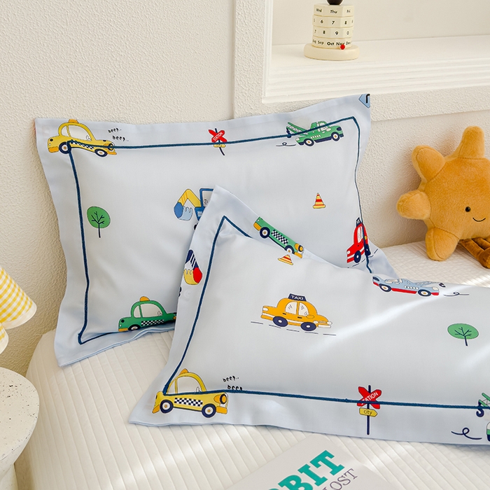 91家纺网 家纺一手货源 找家纺 良佐生活 2025新款50支天丝印花枕套  汽车小镇