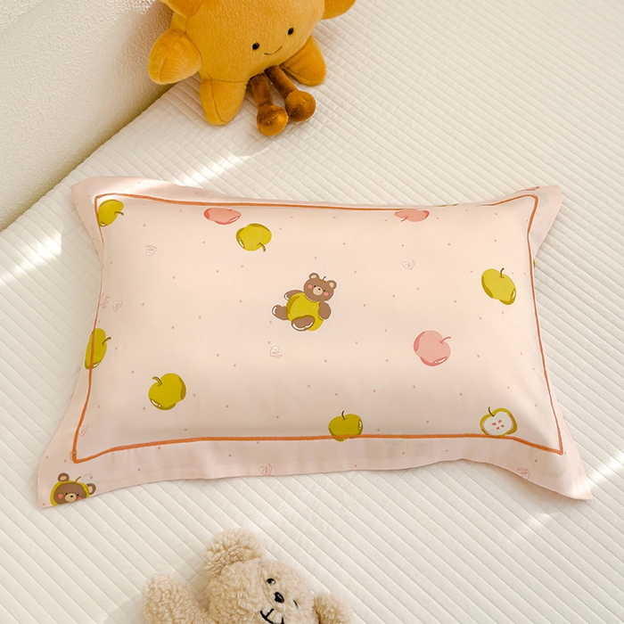 91家纺网 家纺一手货源 找家纺 良佐生活 2025新款50支天丝印花枕套  苹果小熊