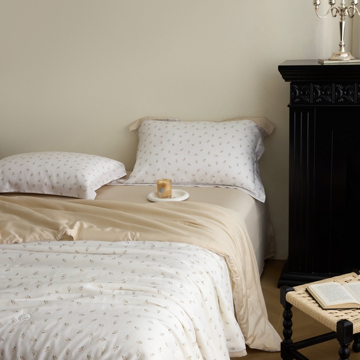 91家纺网 家纺一手货源 找家纺 黛舒家居 2025新款天丝印花夏被四件套 山影序曲