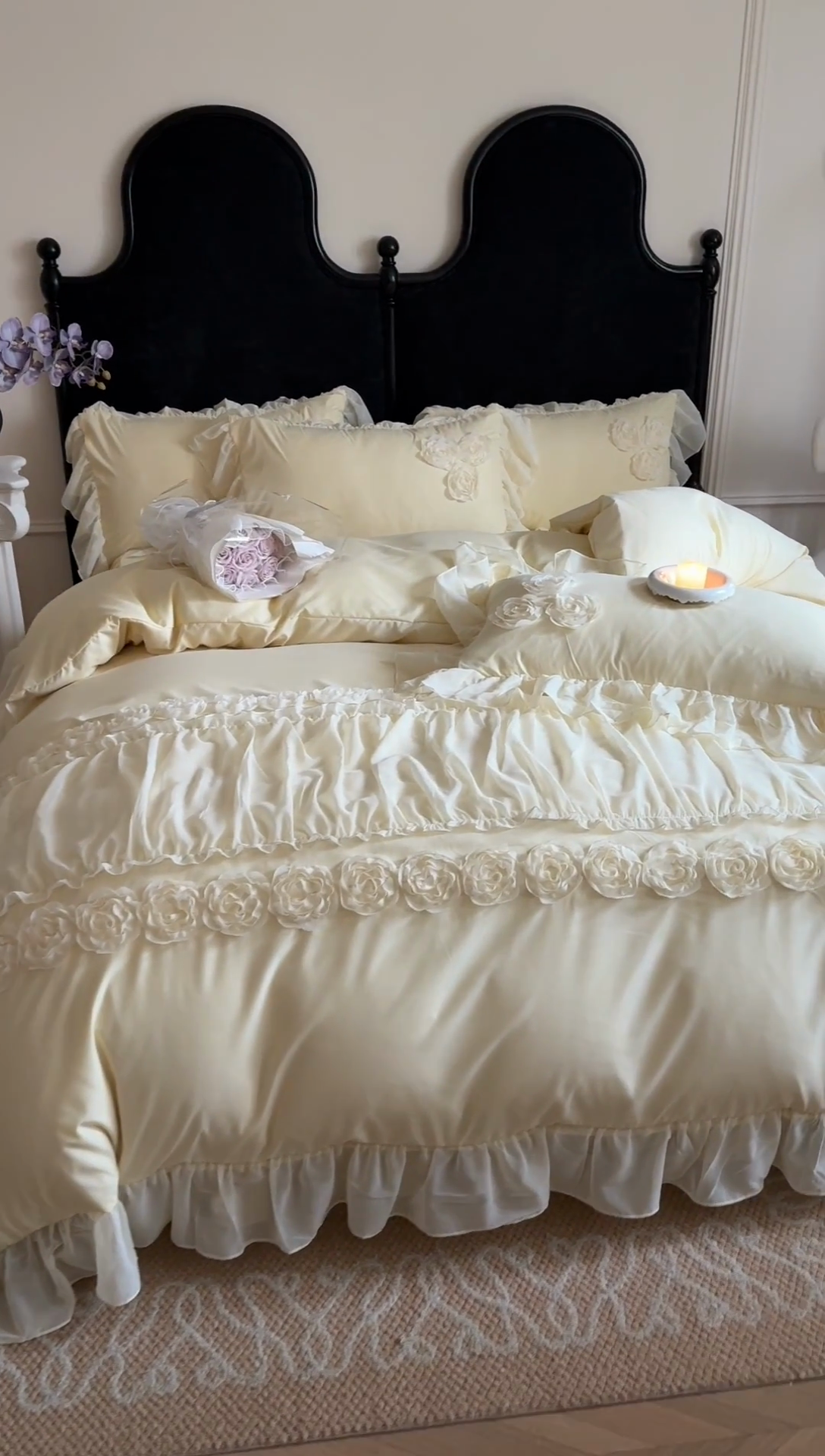 91家纺网 家纺一手货源 找家纺 富盛家纺 2025新款水洗亲肤棉盘花刺绣床裙款四件套公主风四件套甜蜜蜜系列 甜蜜蜜-黄