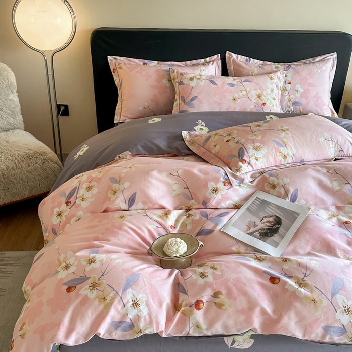 91家纺网 家纺一手货源 找家纺 格里芬家纺 2025新款全棉四件套13376纯棉印花四件套 杏绘-粉