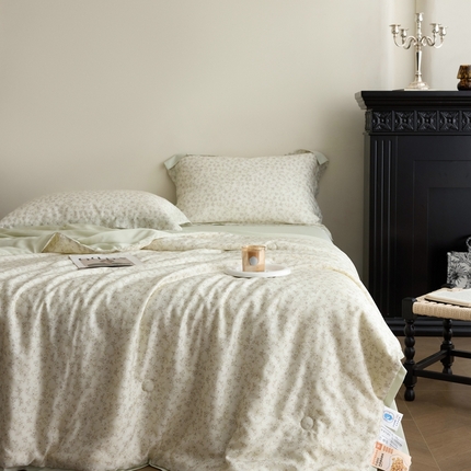 91家纺网 家纺一手货源 找家纺 黛舒家居 2025新款天丝印花夏被四件套 溪涧花