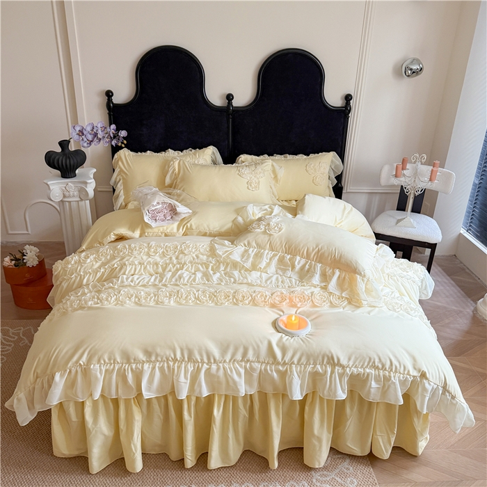 91家纺网 家纺一手货源 找家纺 富盛家纺 2025新款水洗亲肤棉盘花刺绣床裙款四件套公主风四件套甜蜜蜜系列 甜蜜蜜-黄