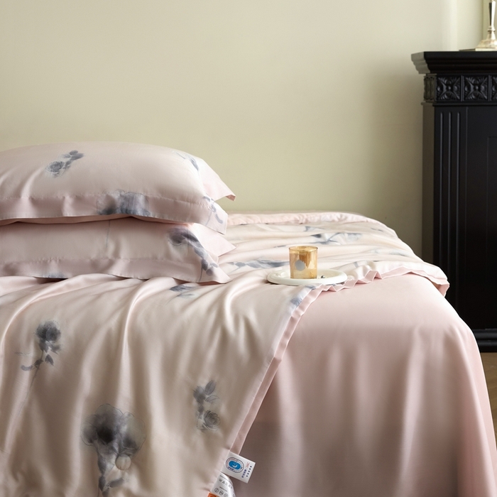 91家纺网 家纺一手货源 找家纺 黛舒家居 2025新款天丝印花夏被四件套 风栖