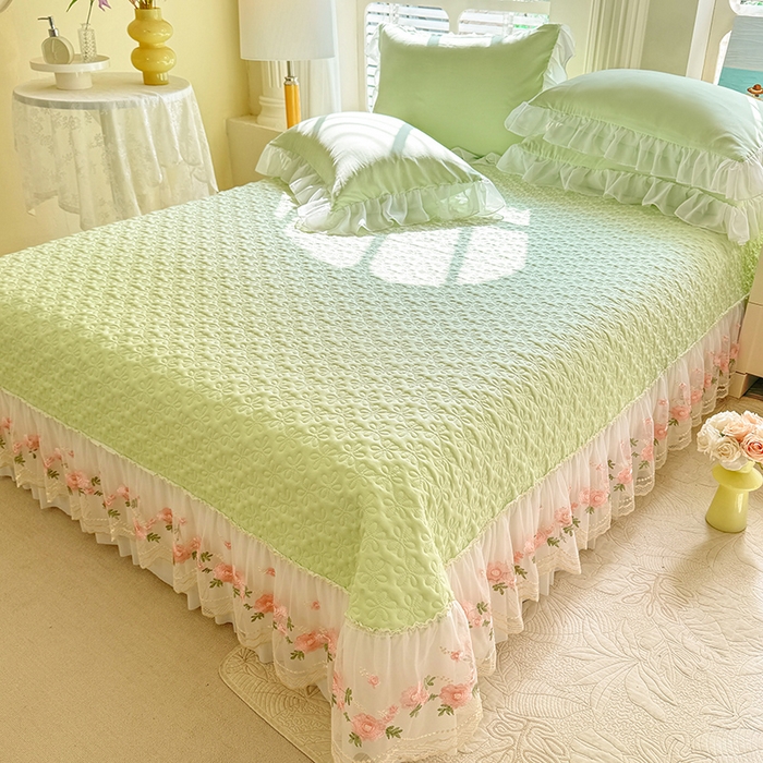 91家纺网 家纺一手货源 找家纺 大麦家纺 2025新款亲肤花边款床盖四件套  甜心小姐-青提绿