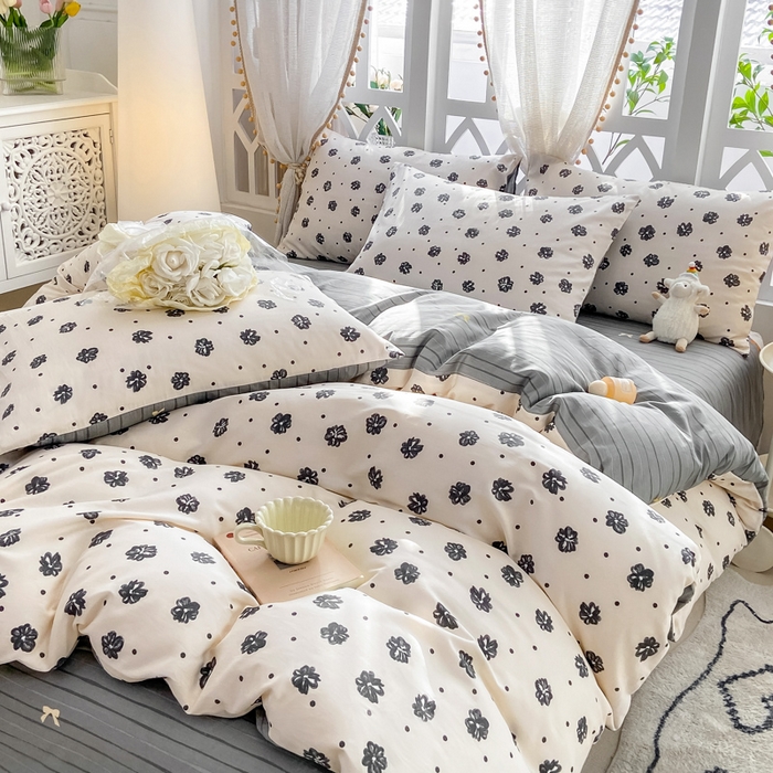 91家纺网 家纺一手货源 找家纺 帅露家纺 2025开春新品全棉喷气13070小清新印花纯棉全棉四件套 黑白恋曲