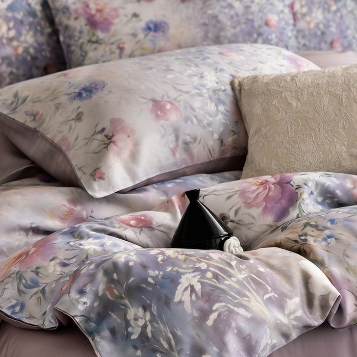 91家纺网 家纺一手货源 找家纺 立奥被业 2025年新款100%兰精天丝四件套天丝数码印花四件套 虞美人-紫