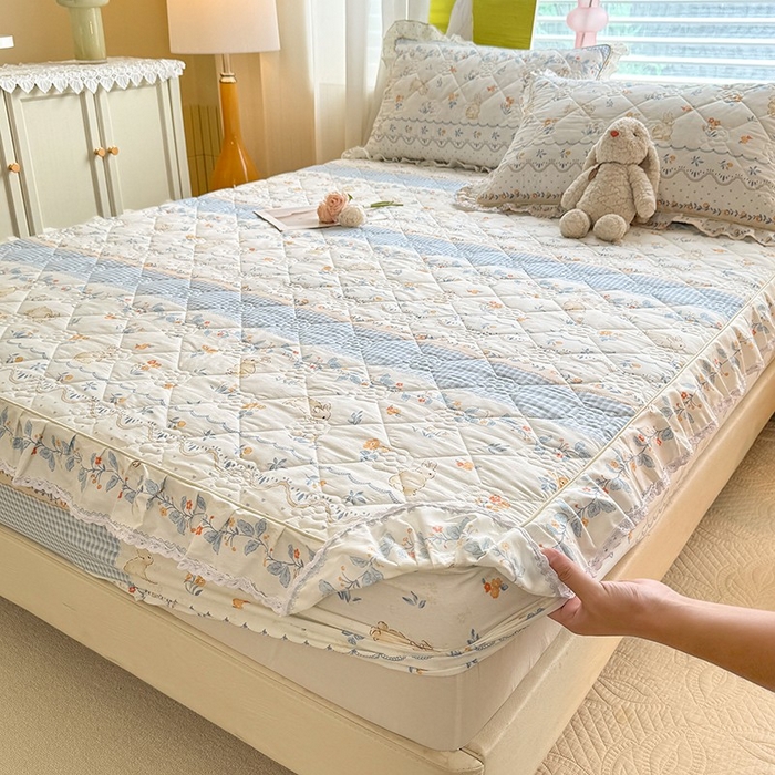 91家纺网 家纺一手货源 找家纺 美达家纺 2025新款全棉印花夹棉床笠 花宠乐章-蓝