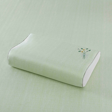 91家纺网 家纺一手货源 找家纺 （总）小猫派 2025新款冰丝刺绣乳胶枕套纯棉儿童记忆枕芯套