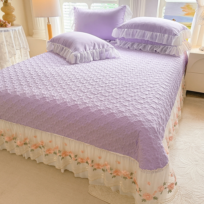 91家纺网 家纺一手货源 找家纺 大麦家纺 2025新款亲肤花边款床盖四件套  甜心小姐-香芋紫