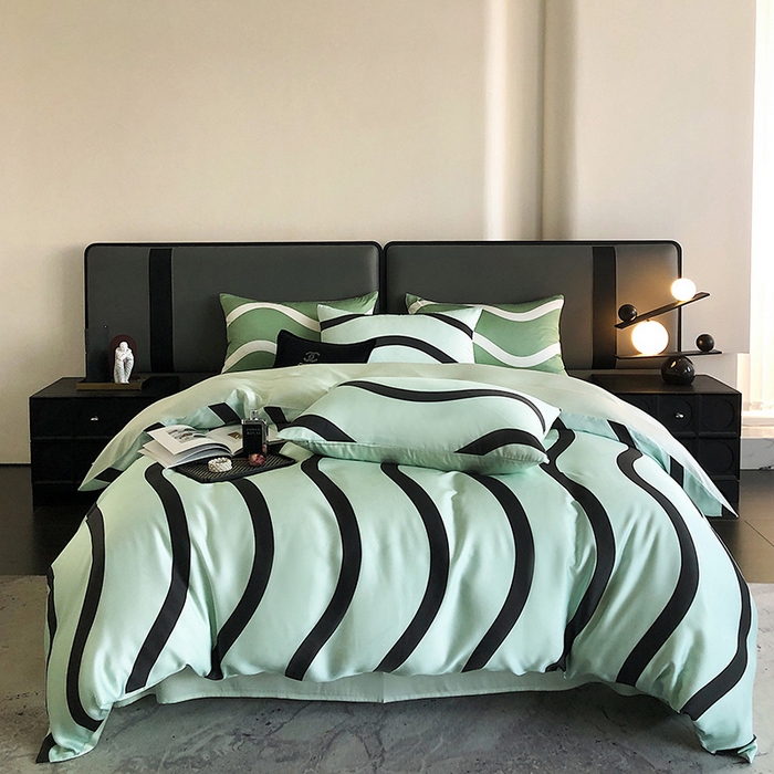 91家纺网 家纺一手货源 找家纺 立奥被业 2025年新款100%兰精天丝四件套天丝数码印花四件套 条纹蓝