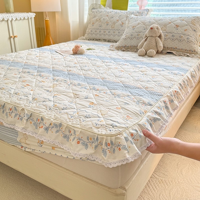 91家纺网 家纺一手货源 找家纺 美达家纺 2025新款全棉印花夹棉床笠 花宠乐章-蓝