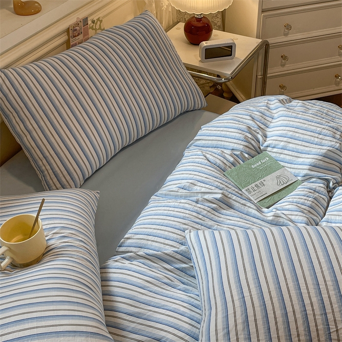 91家纺网 家纺一手货源 找家纺 盛秋家纺 2025新款水洗棉格子系列四件套蓝苏条+天空蓝