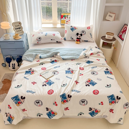木堇家居 2025新款迪士尼凉感豆豆针织棉大豆夏被 徽章米奇