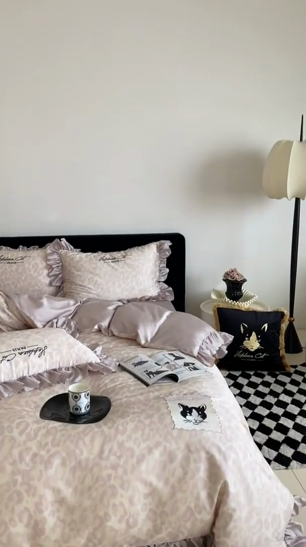 91家纺网 家纺一手货源 找家纺 （总）赫帛 2025新款赫本猫联名系列四件套-豹纹猫咪