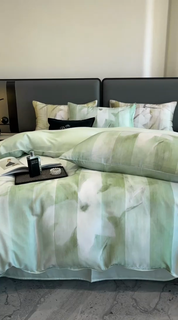 91家纺网 家纺一手货源 找家纺 立奥被业 2025年新款100%兰精天丝四件套天丝数码印花四件套 雨荷绿