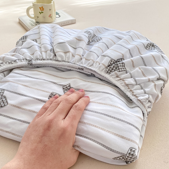 91家纺网 家纺一手货源 找家纺 芷凡家纺 2025新款水洗云朵棉印花床笠 蝴蝶梦