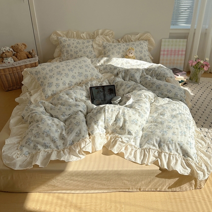 91家纺网 家纺一手货源 找家纺 （总）六巷胡同 2025新款韩系博主风花边款小碎花A类全棉双层纱四件套