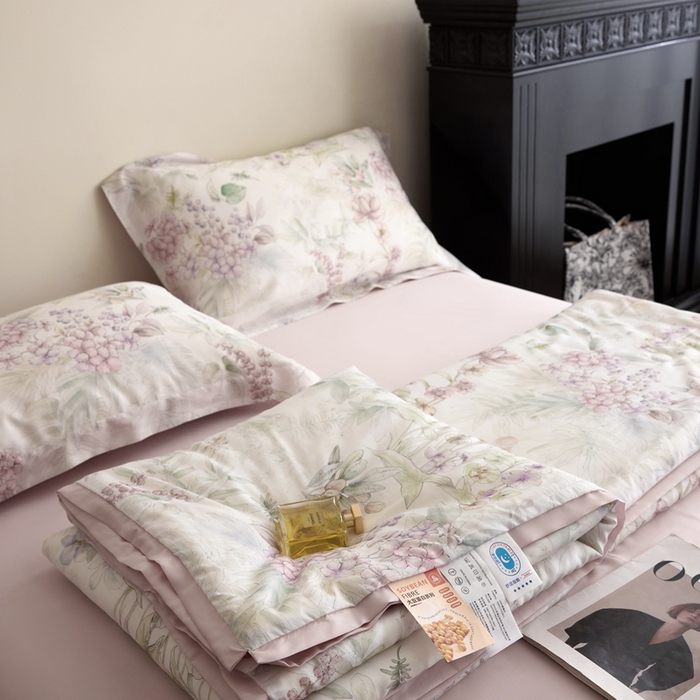 91家纺网 家纺一手货源 找家纺 黛舒家居 2025新款天丝印花夏被四件套 繁花枝恋