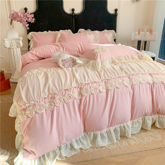 91家纺网 家纺一手货源 找家纺 富盛家纺 2025新款水洗亲肤棉盘花刺绣床裙款四件套公主风四件套甜蜜蜜系列 甜蜜蜜-豆沙