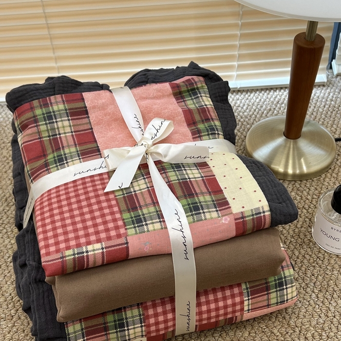 91家纺网 家纺一手货源 找家纺 荣轩 2024新款全棉印花双层纱四件套 皱皱纱花边款 甜心生巧