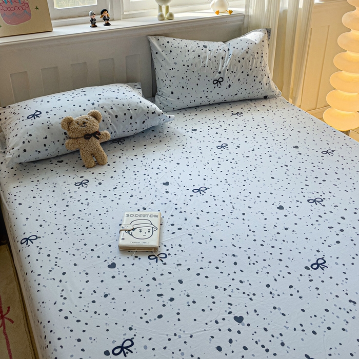 91家纺网 家纺一手货源 找家纺 仟人梦2025新款水洗棉印花床笠 艺术之名-兰