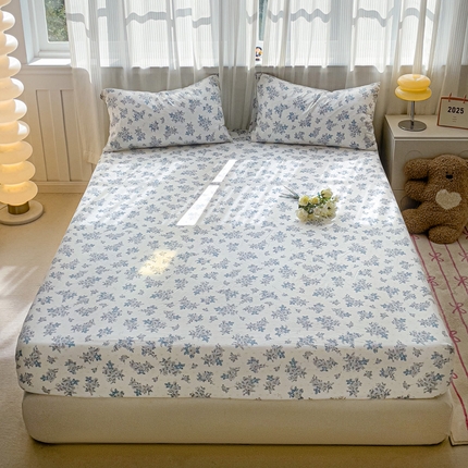 91家纺网 家纺一手货源 找家纺 仟人梦2025新款水洗棉印花床笠 嫣语花开