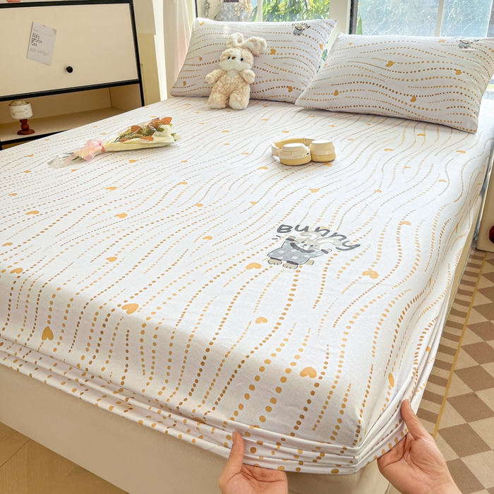 91家纺网 家纺一手货源 找家纺 博雅 2025新款全棉老粗布烫画床笠系列 心动-Bunny兔