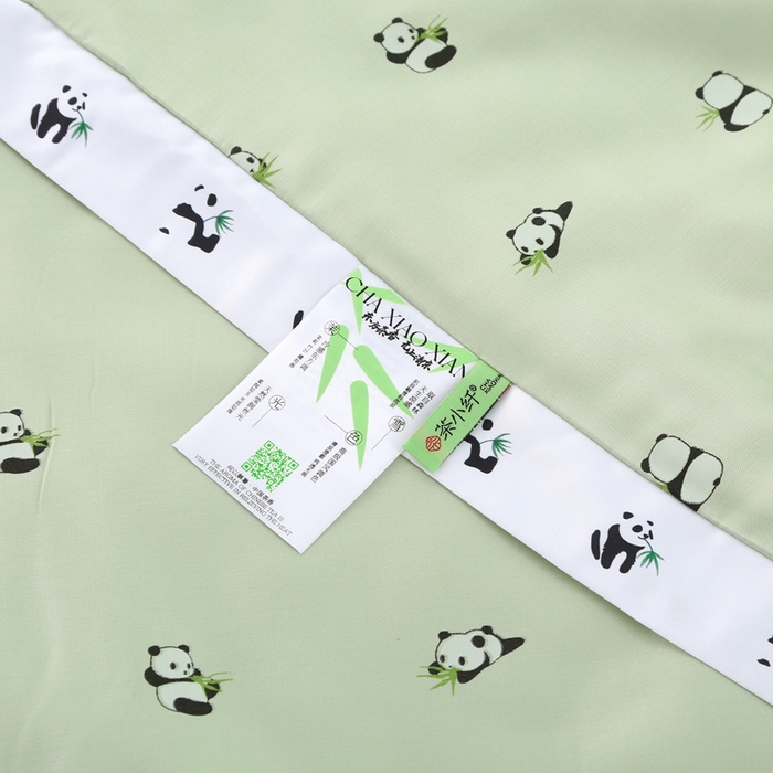 91家纺网 家纺一手货源 找家纺 薇玛仕 2025小熊猫系列-60支精梳长绒棉双拼角宽边双A类母婴级儿童蚕丝夏凉被空调被 小熊猫-绿