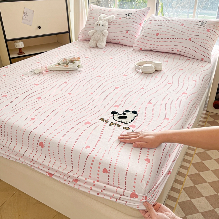 91家纺网 家纺一手货源 找家纺 博雅 2025新款全棉老粗布烫画床笠系列 心动-小花猫