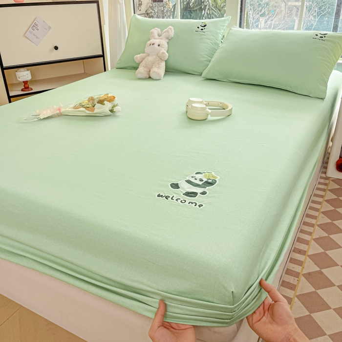 91家纺网 家纺一手货源 找家纺 博雅 2025新款全棉老粗布烫画床笠系列 绿色-香蕉熊猫