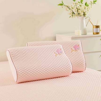 小猫派 2025新款夏季冰丝凉感豆豆乳胶枕套清凉儿童记忆枕芯套 单枕套–粉色美人鱼