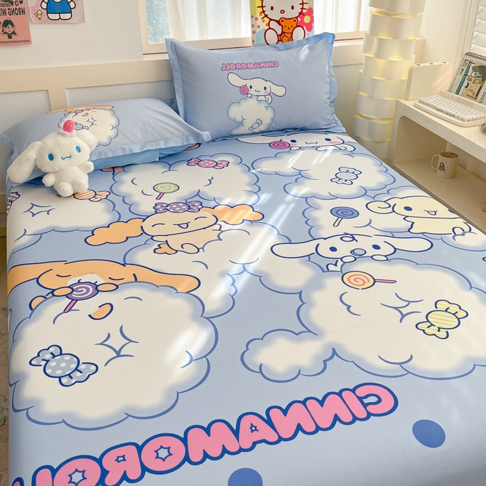 91家纺网 家纺一手货源 找家纺 博雅 2025新款三丽鸥全棉大版床笠-第二批 棉花糖玉桂狗