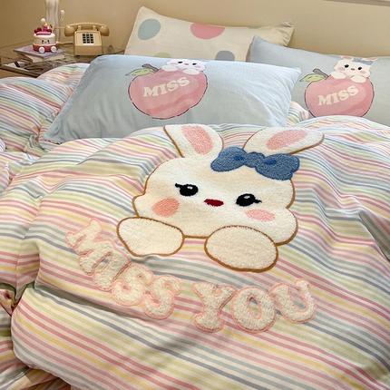 91家纺网 家纺一手货源 找家纺 （总）蓝邻家纺 2025年新款全棉双层纱毛巾绣四件套系列