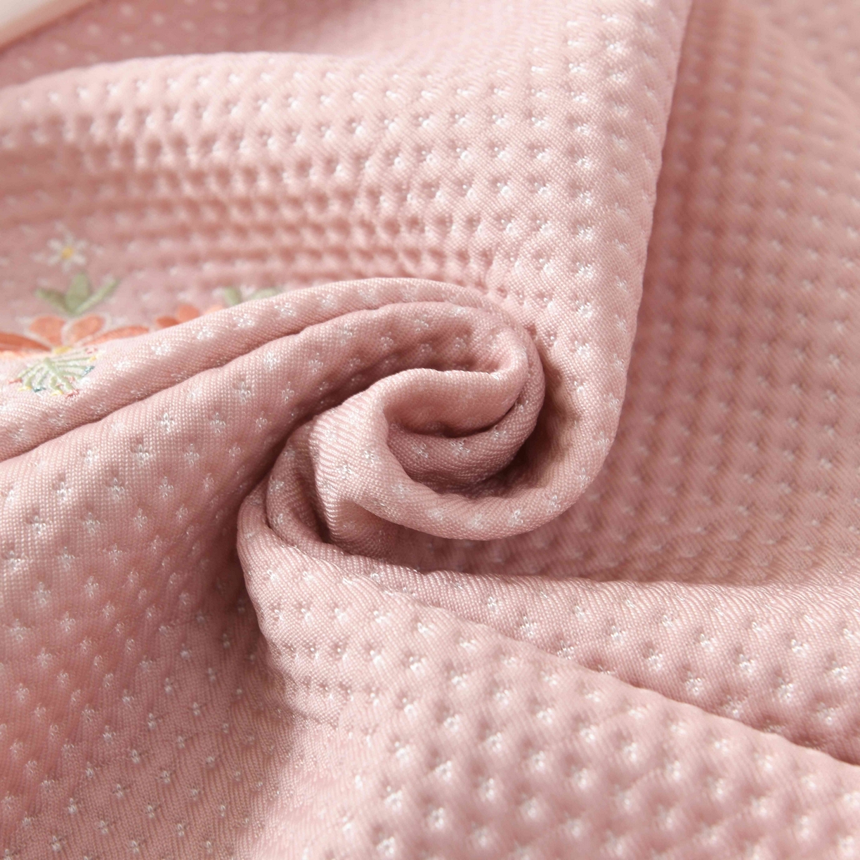 91家纺网 家纺一手货源 找家纺 小猫派 2025新款夏季儿童乳胶枕套凉感豆豆乳胶枕套 单枕套–粉色桔梗花