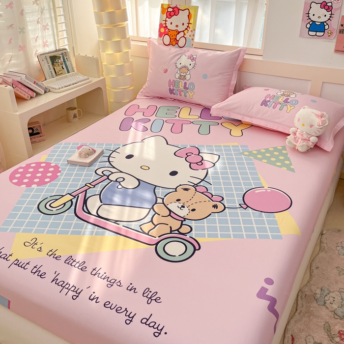 91家纺网 家纺一手货源 找家纺 博雅 2025新款三丽鸥全棉大版床笠-第二批 滑板KT猫