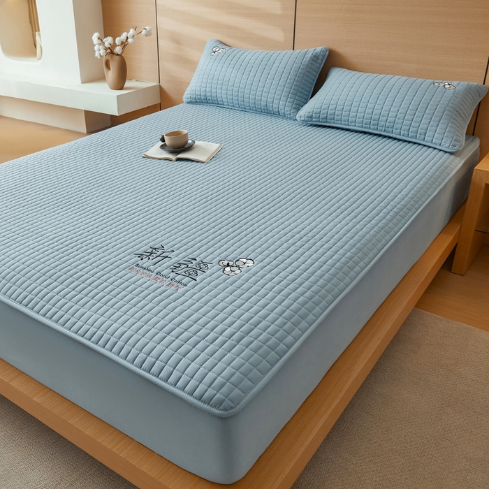 91家纺网 家纺一手货源 找家纺 锦眠床笠2025新款刺绣床笠新疆棉花填充-夹棉床笠 海洋蓝