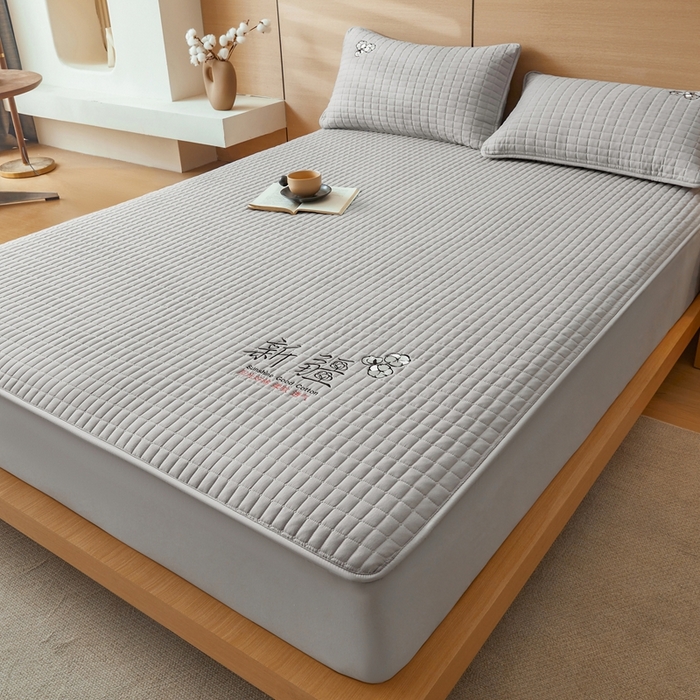 91家纺网 家纺一手货源 找家纺 锦眠床笠2025新款刺绣床笠新疆棉花填充-夹棉床笠 星辰灰