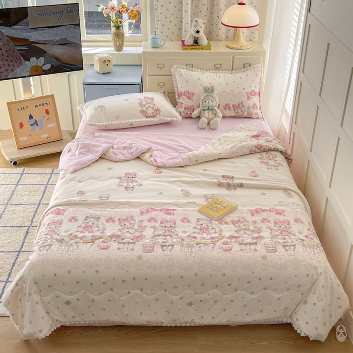 91家纺网 家纺一手货源 找家纺 老帅的工厂店 2025新款A类印花洛丽塔夏被（提供买家秀） 蝴蝶结猫