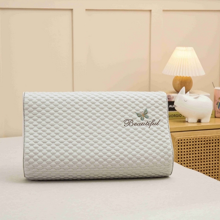 91家纺网 家纺一手货源 找家纺 （总）小猫派 2025新款夏季冰丝凉感豆豆乳胶枕套清凉儿童记忆枕芯套