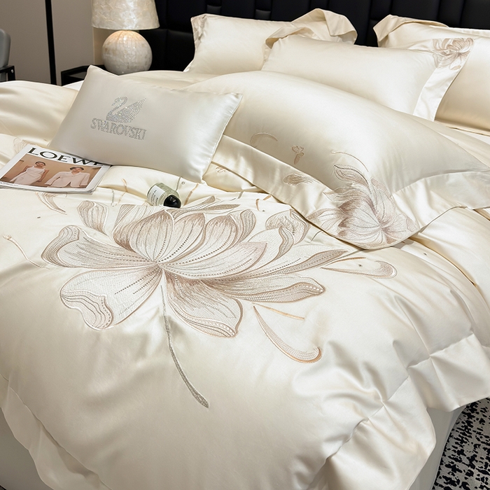 91家纺网 家纺一手货源 找家纺 星蕴家纺 2025新品新疆全棉刺绣四件套-尤娜 奶昔白